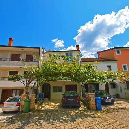 Fuer 4 Personen Ca 33 Qm In Rovinj, Istrien Istrische Riviera Apartment