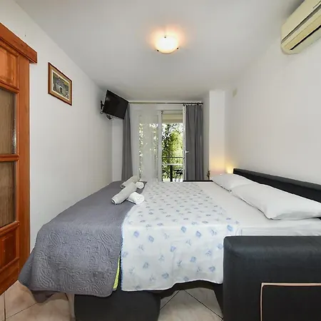 Fuer 4 Personen Ca 33 Qm In Rovinj, Istrien Istrische Riviera *